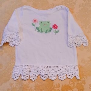 Child's sweater top